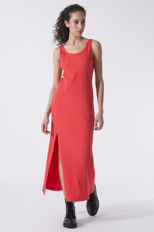 SPORTY ELEGANCE STRETCH RIB DRESS