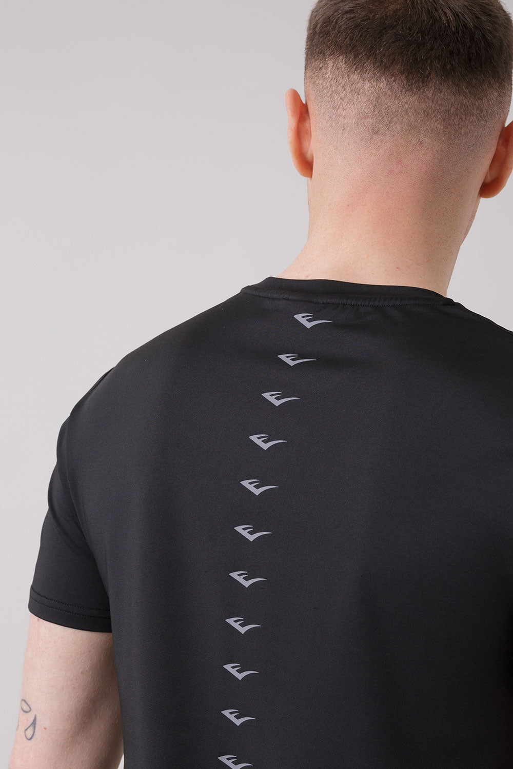 ACTIVE T-SHIRT IN TECHNICAL JERSEY