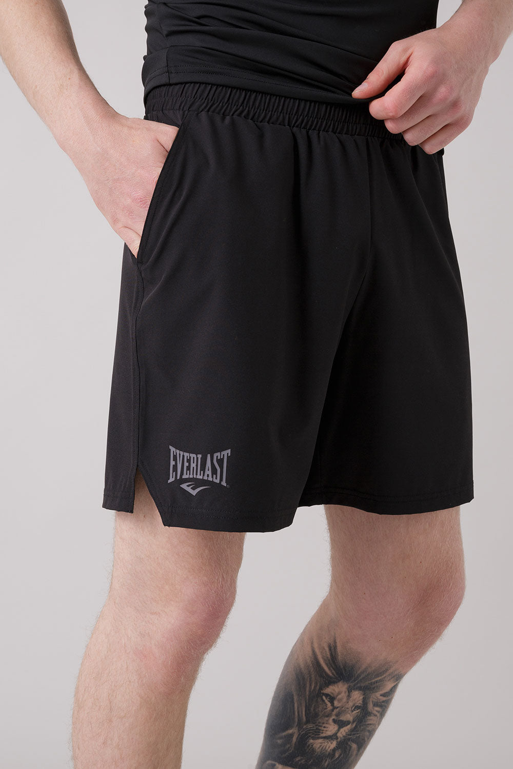 ACTIVE TECHNICAL FABRIC SHORTS