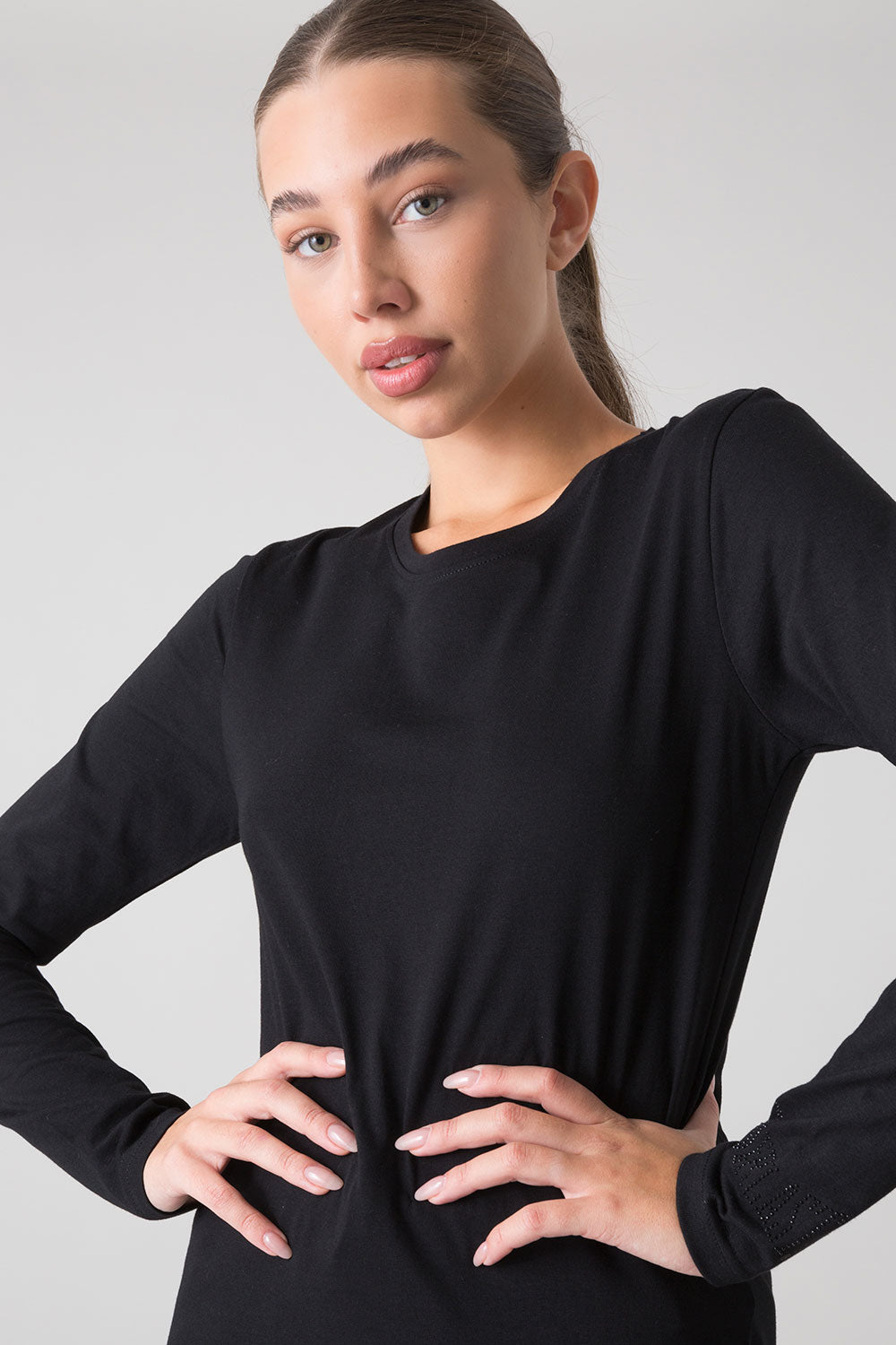 BASIC T-SHIRT A MANICHE LUNGHE