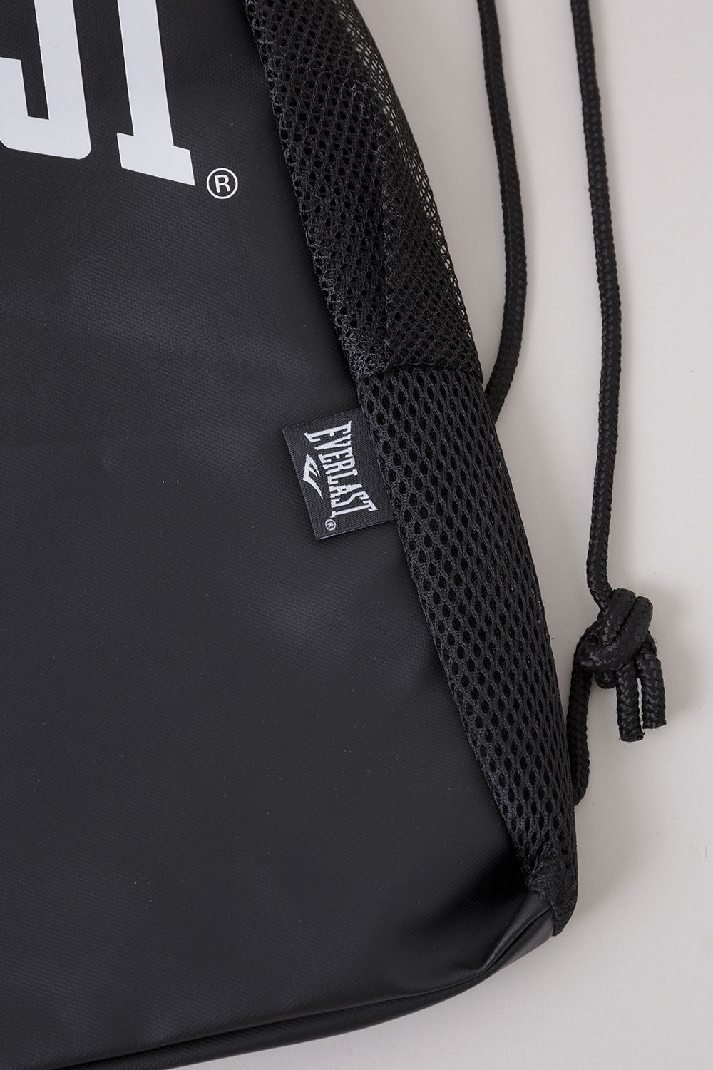 ICONIC STRING BACKPACK