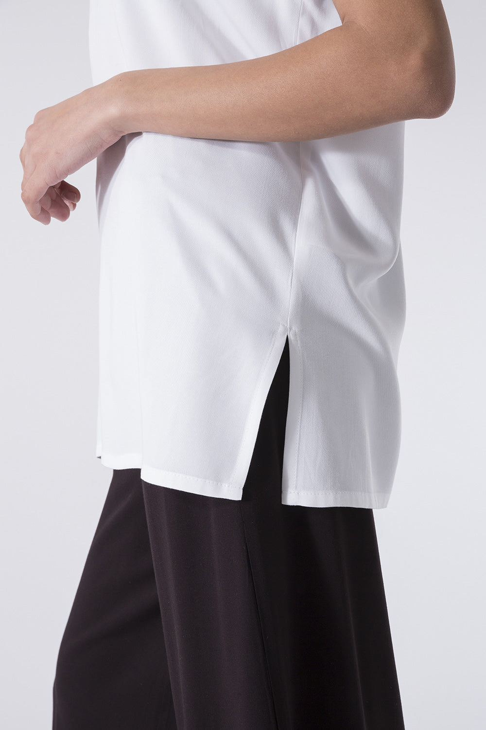 T-SHIRT SPORTY ELEGANCE IN VISCOSA