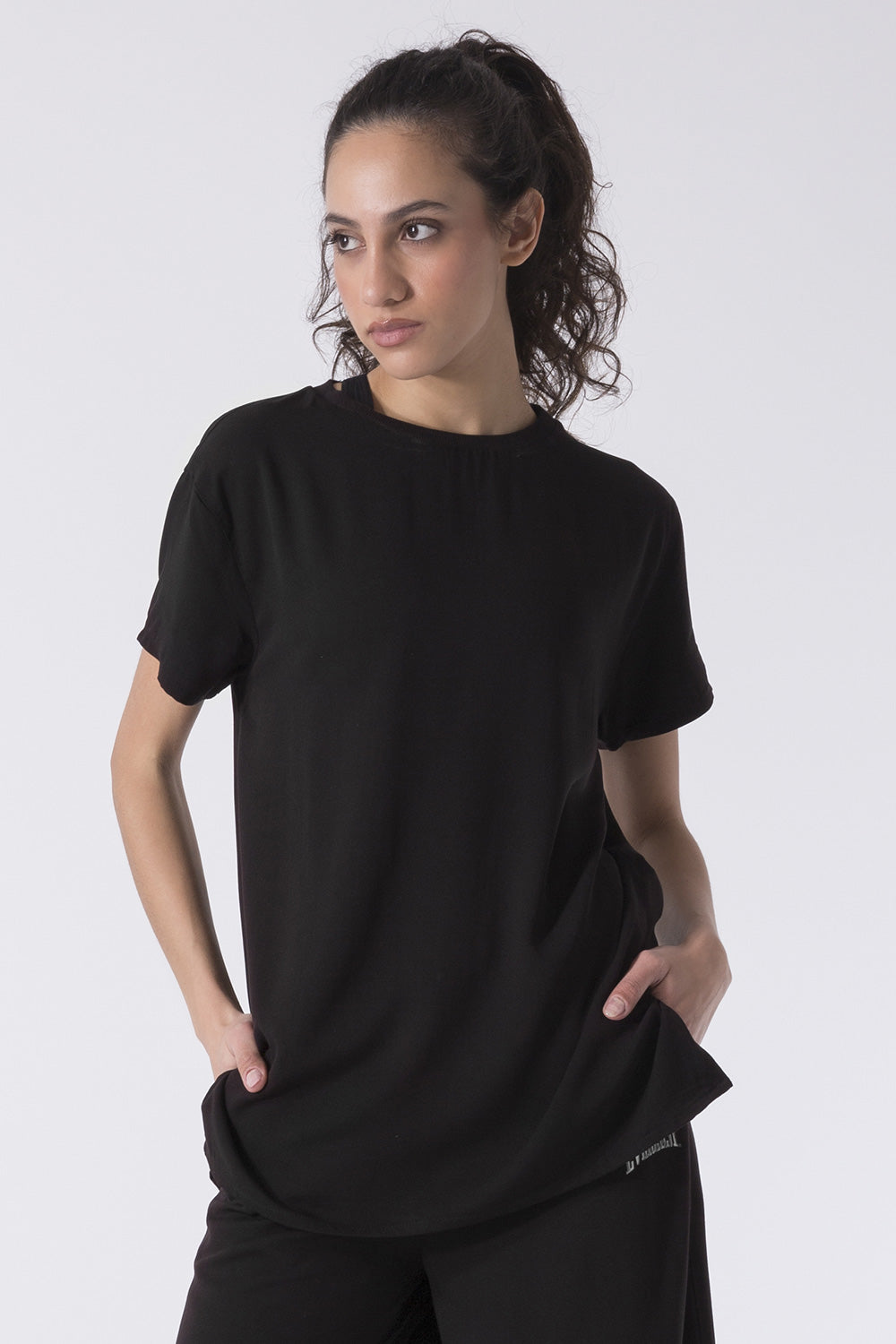 T-SHIRT SPORTY ELEGANCE IN VISCOSA