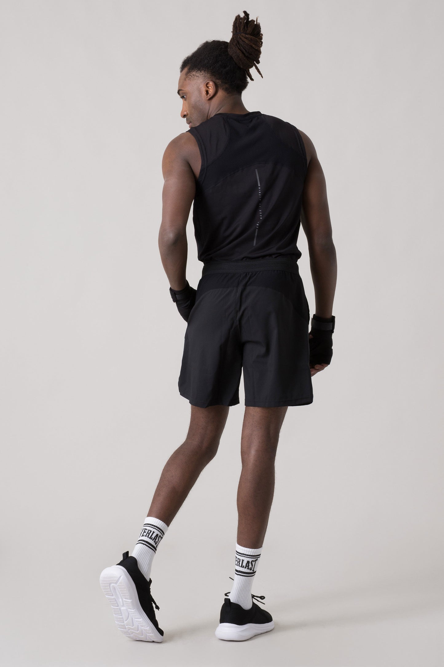 ICONIC SHORTS IN TESSUTO TECNICO