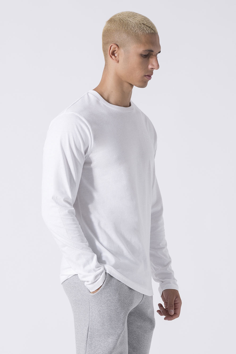 BASIC LONG-SLEEVE SHIRT