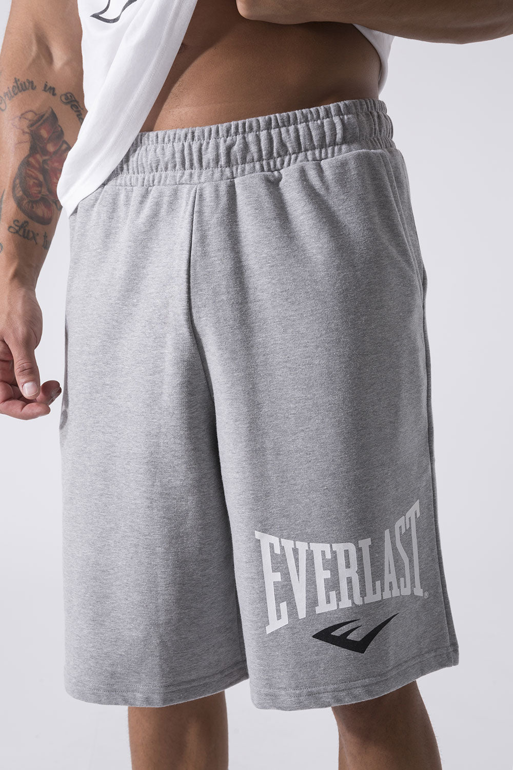 ICONIC SHORTS