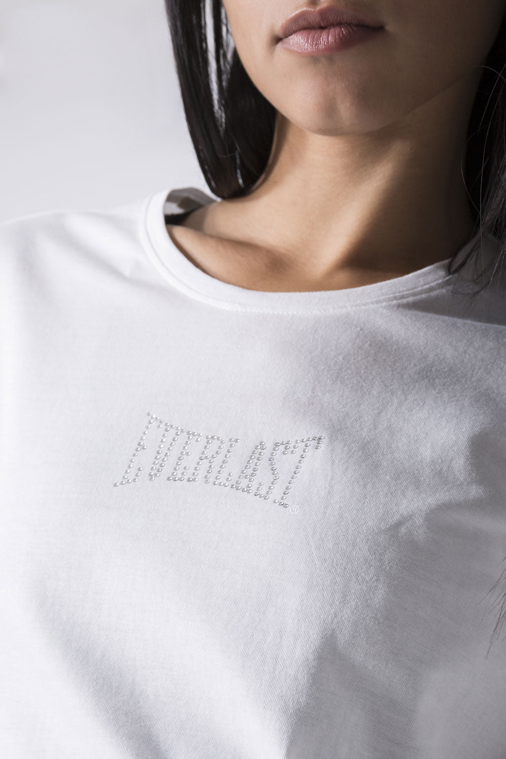 BASIC T-SHIRT CON LOGO STRASS