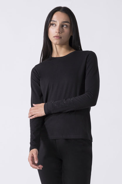 BASIC LONG-SLEEVED RHINESTONE TOP