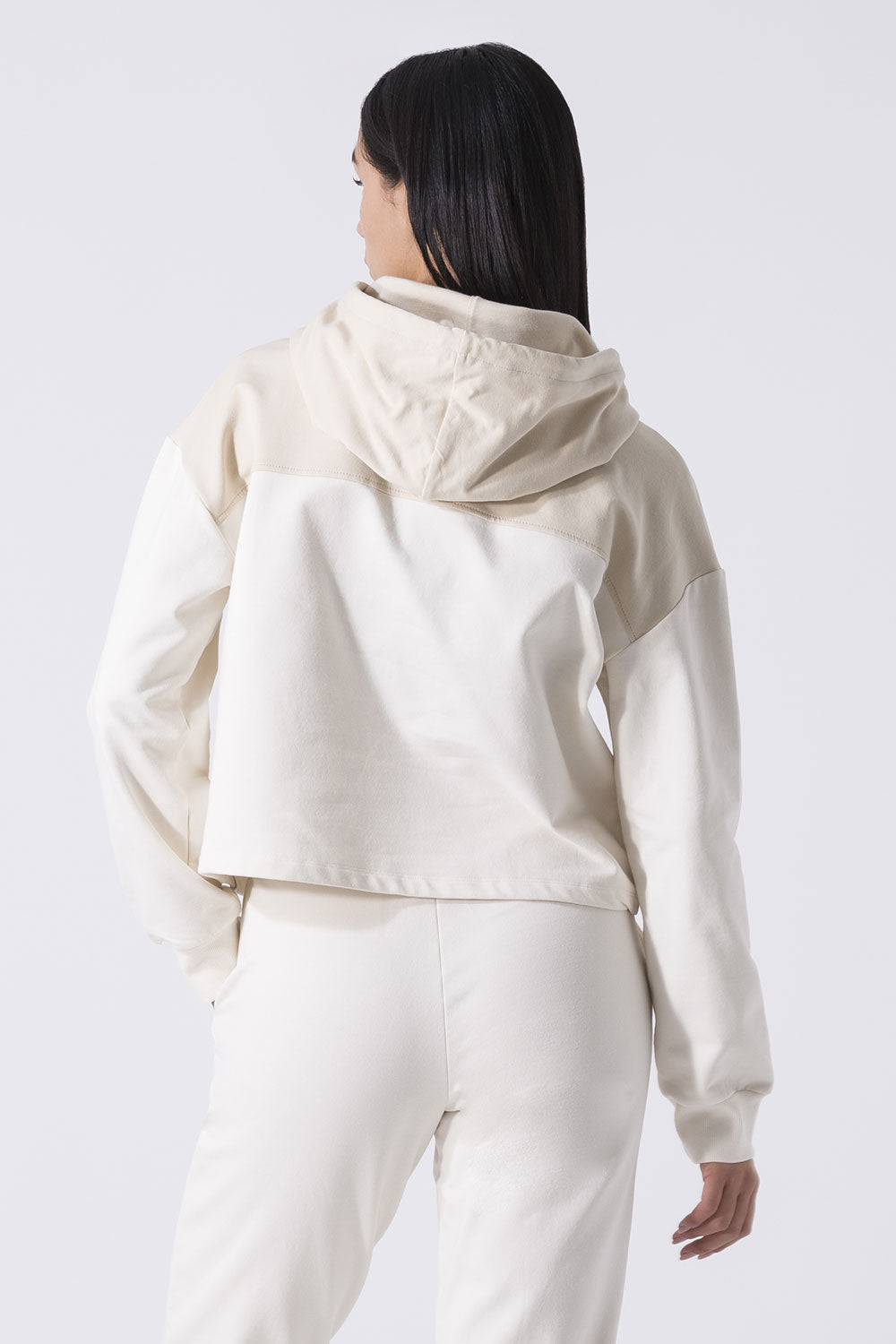 LEISURE FELPA CON CAPPUCCIO BOXY FIT