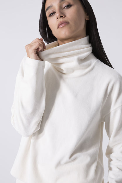 LEISURE MAGLIA CON COLLO A CRATERE