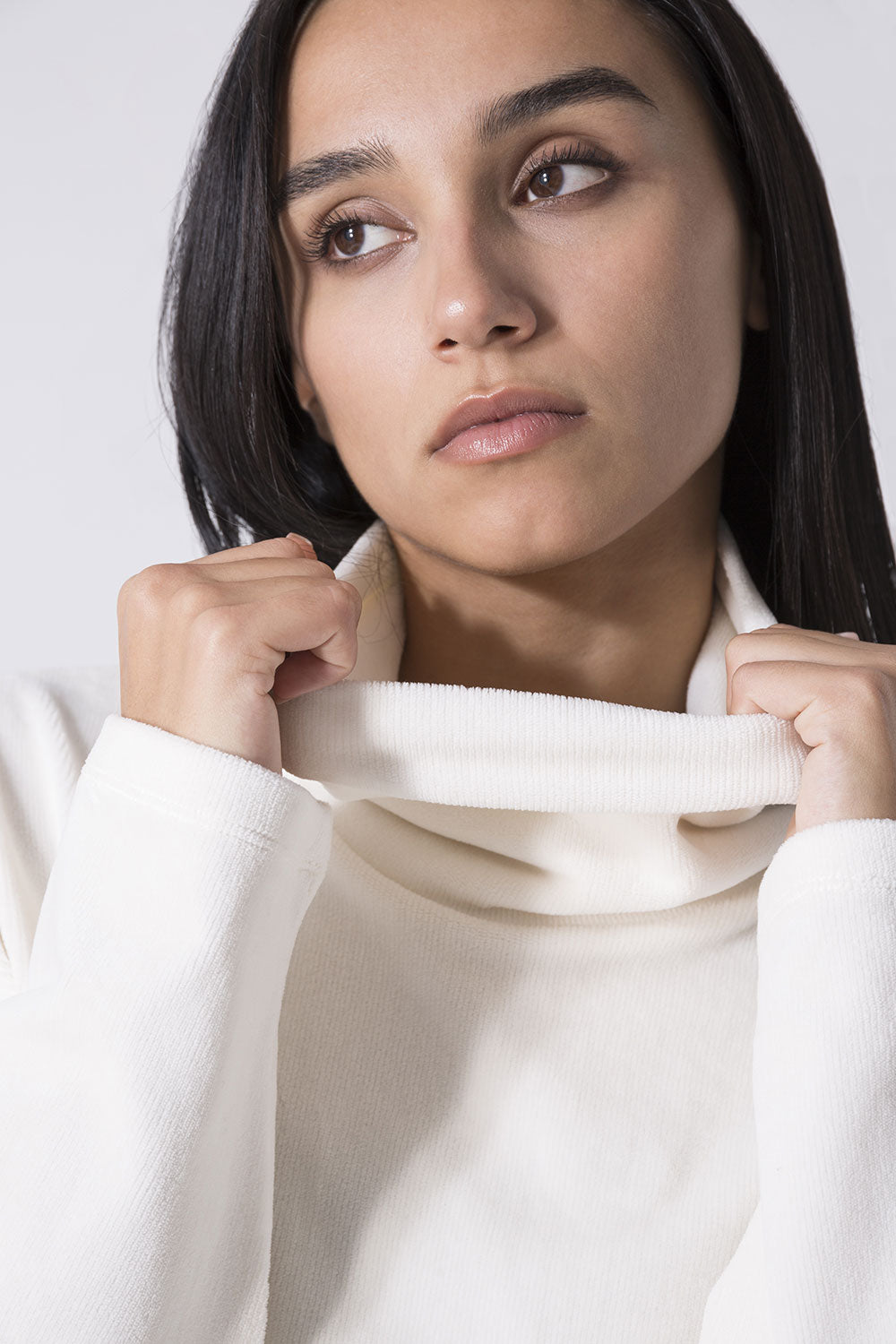 LEISURE MAGLIA CON COLLO A CRATERE