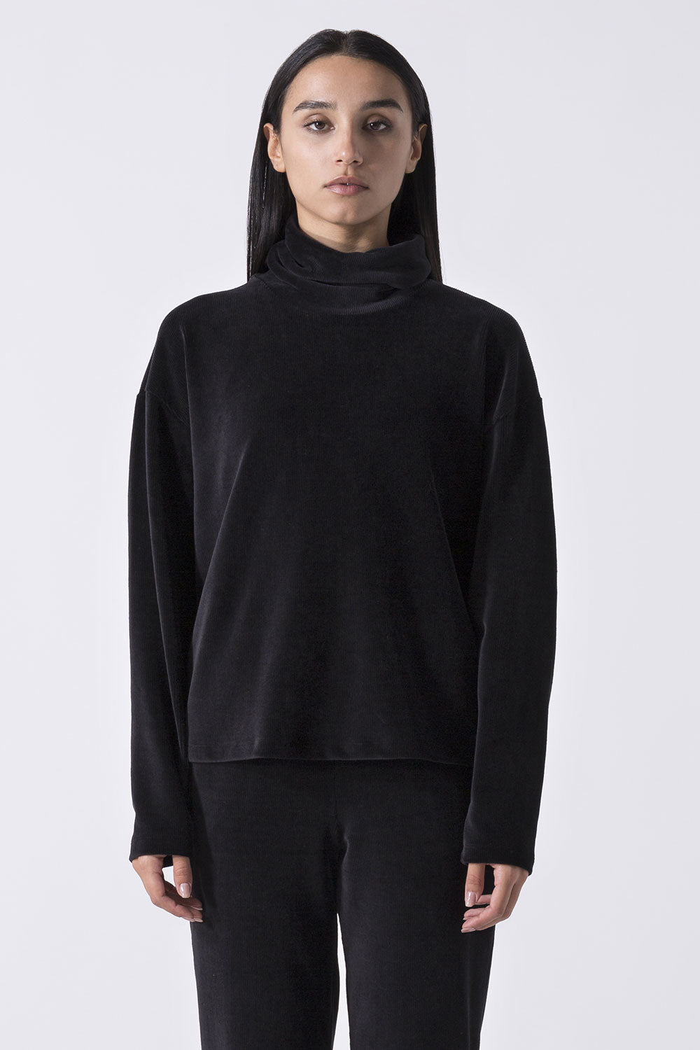 LEISURE MAGLIA CON COLLO A CRATERE
