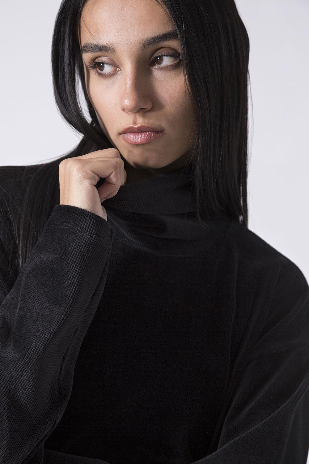 LEISURE MAGLIA CON COLLO A CRATERE