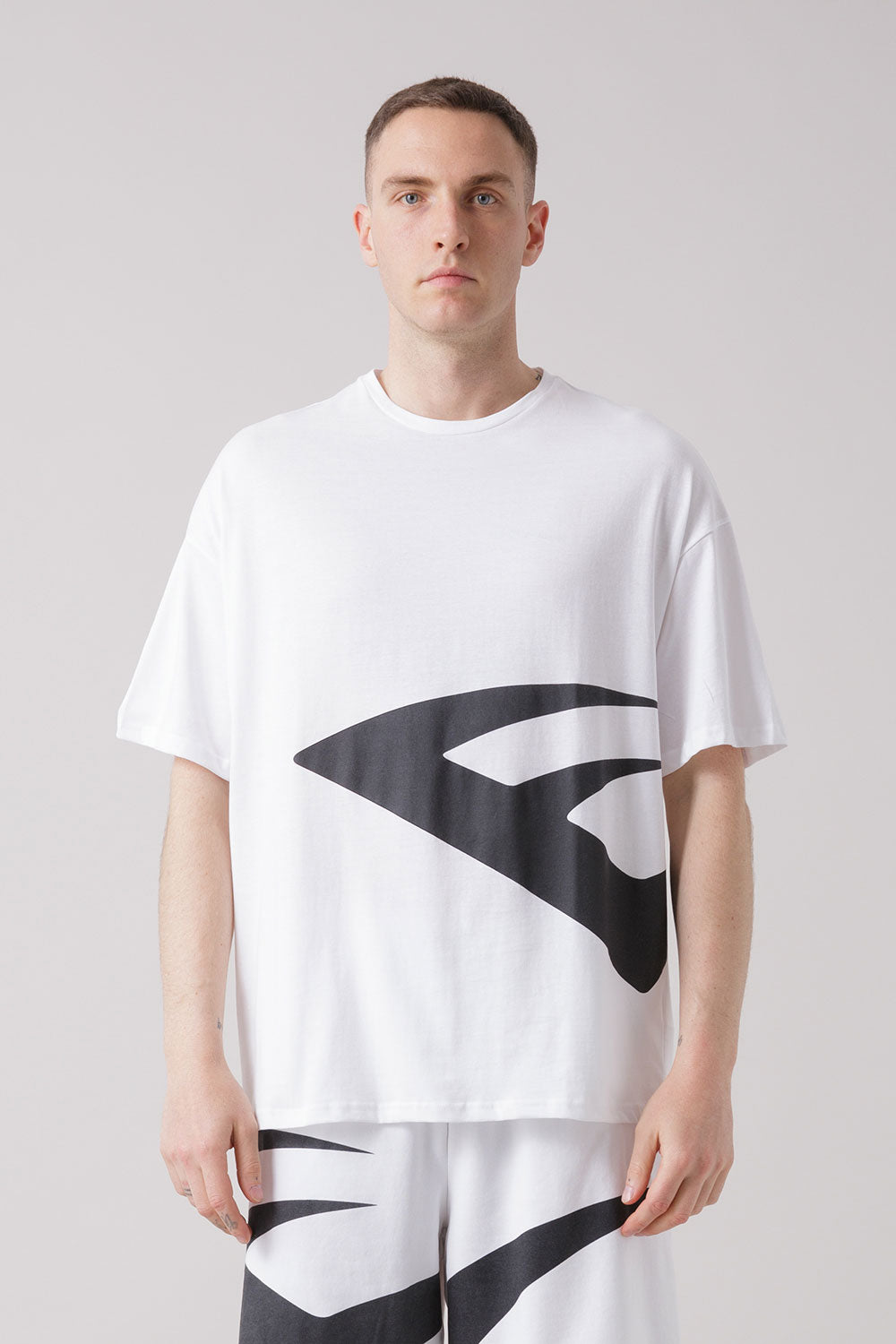 THE ICON T-SHIRT OVER FIT