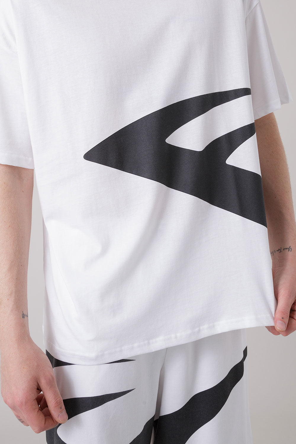 THE ICON T-SHIRT OVER FIT