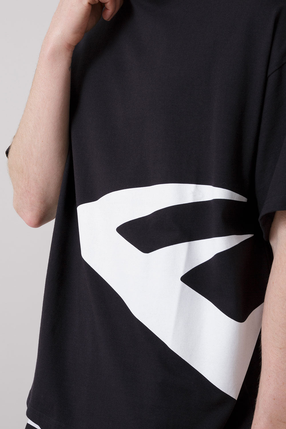THE ICON T-SHIRT OVER FIT