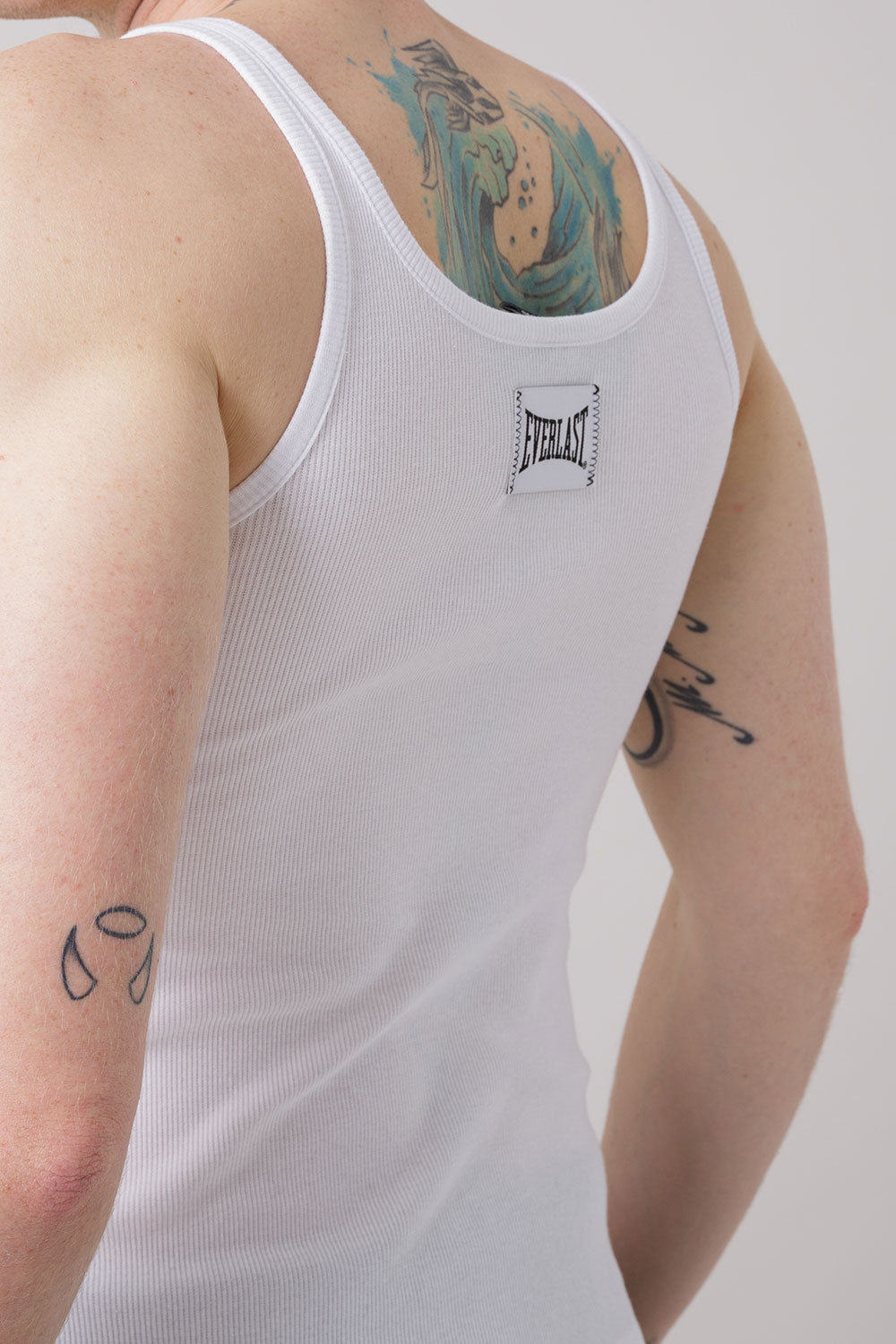 THE ICON RIBBED TANK TOP