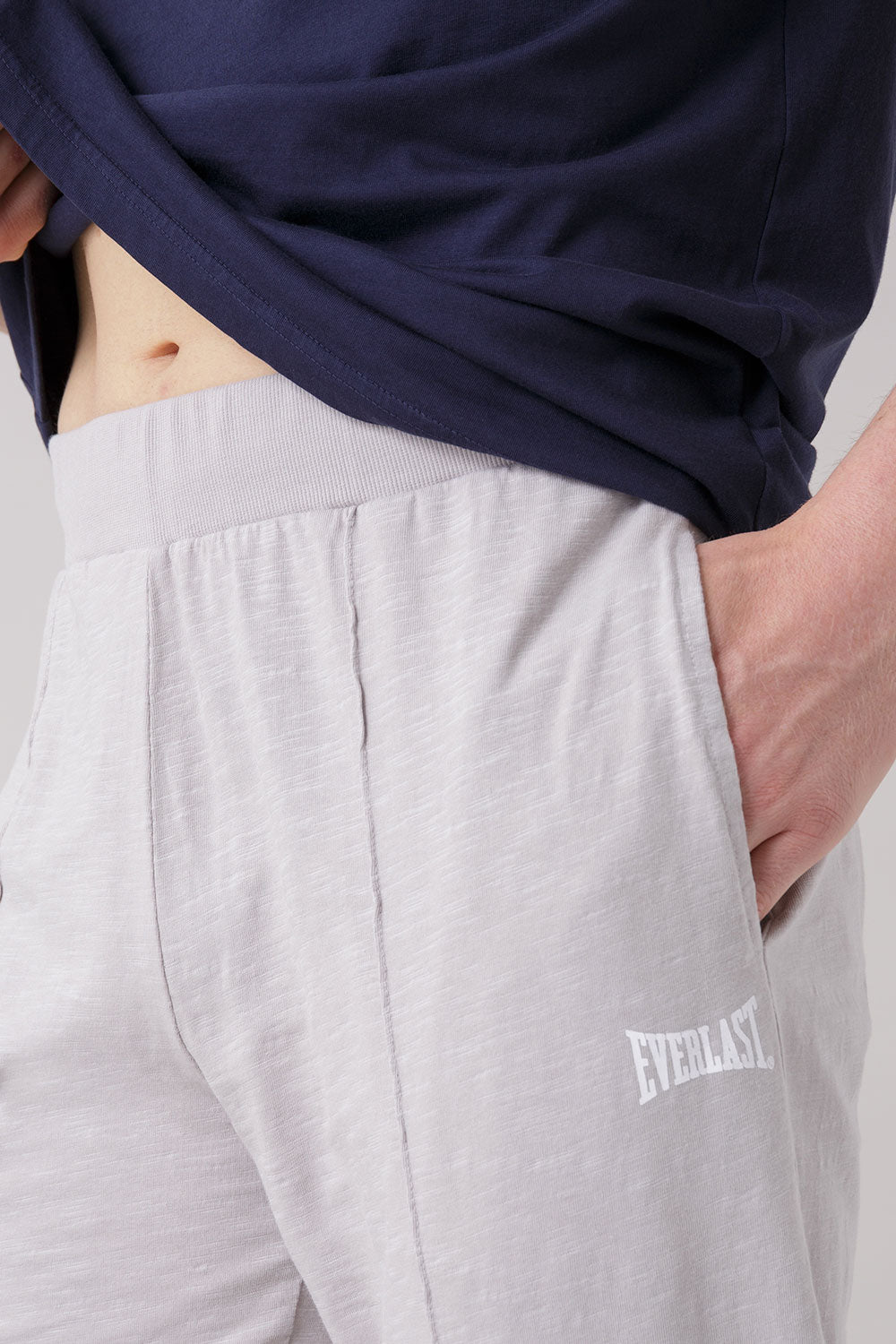 TREATMENT PANTALONE IN TESSUTO FIAMMATO