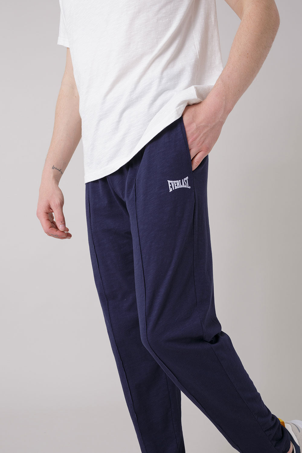 TREATMENT PANTALONE IN TESSUTO FIAMMATO