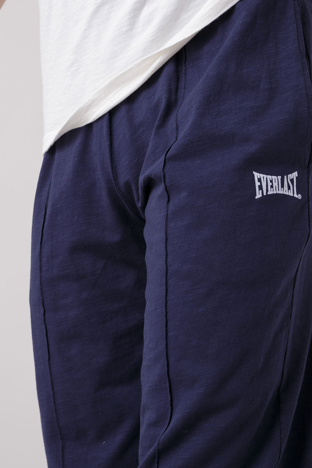 TREATMENT PANTALONE IN TESSUTO FIAMMATO