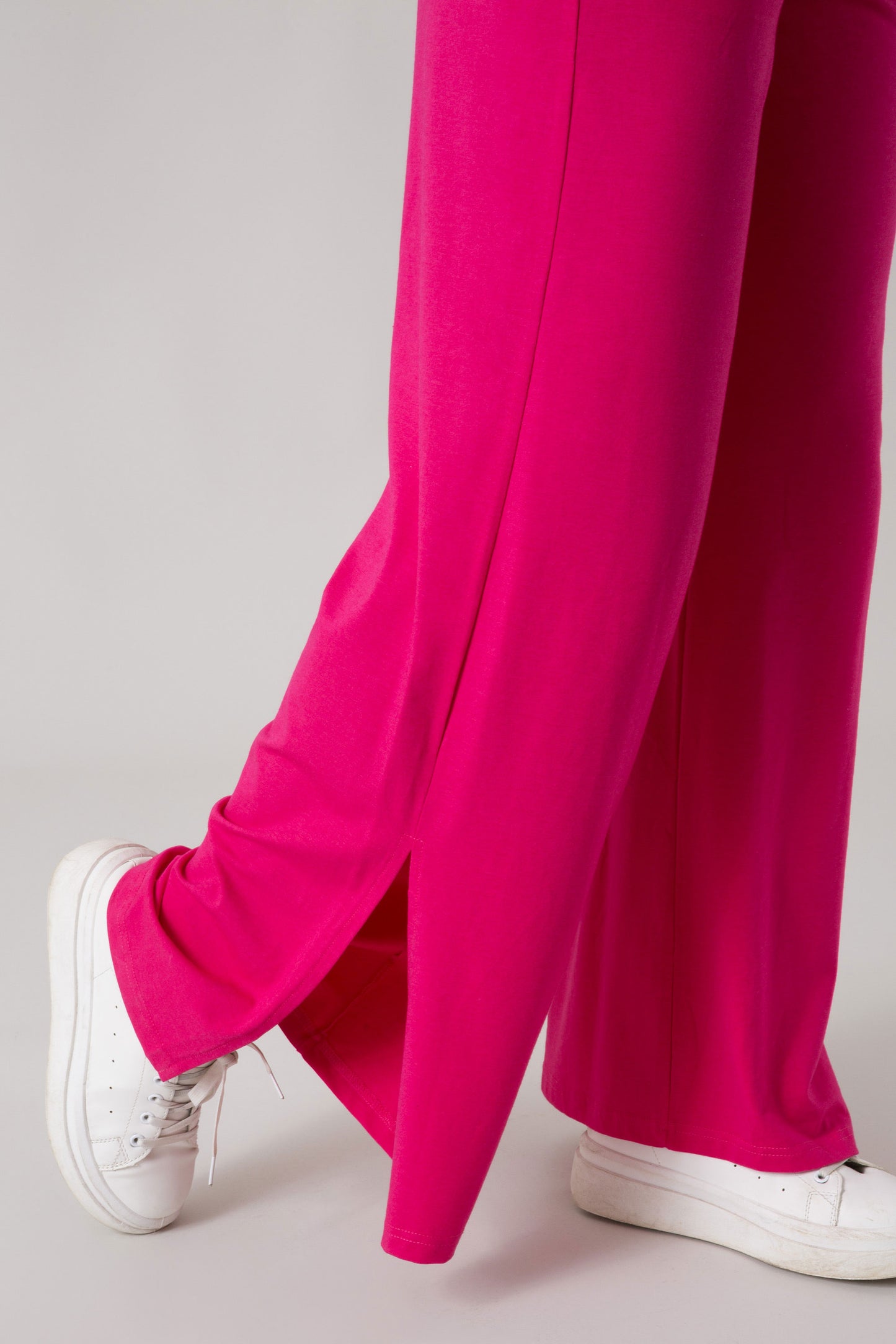 BASIC PANTALONE PALAZZO CON SPACCHI LATERALI