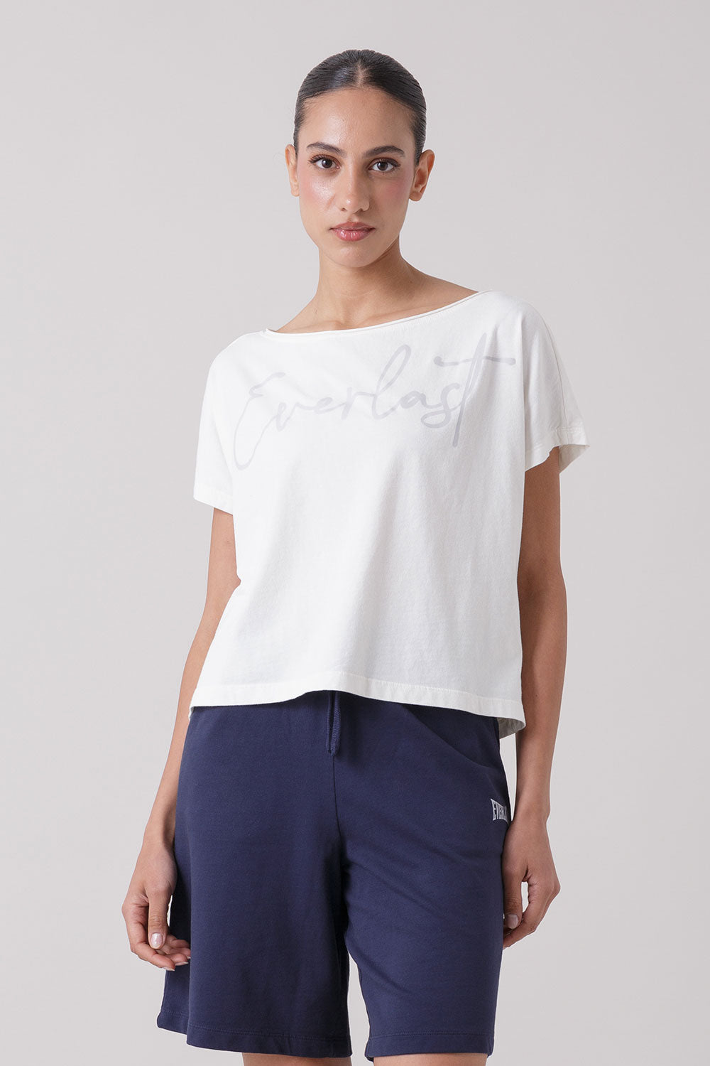 TREATMENT T-SHIRT CON SCOLLO A BARCA CON LOGO