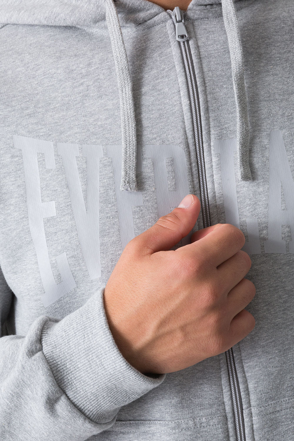 BASIC TUTA CON FELPA FULL ZIP CON CAPPUCCIO E PANTALONE CON POLSINO