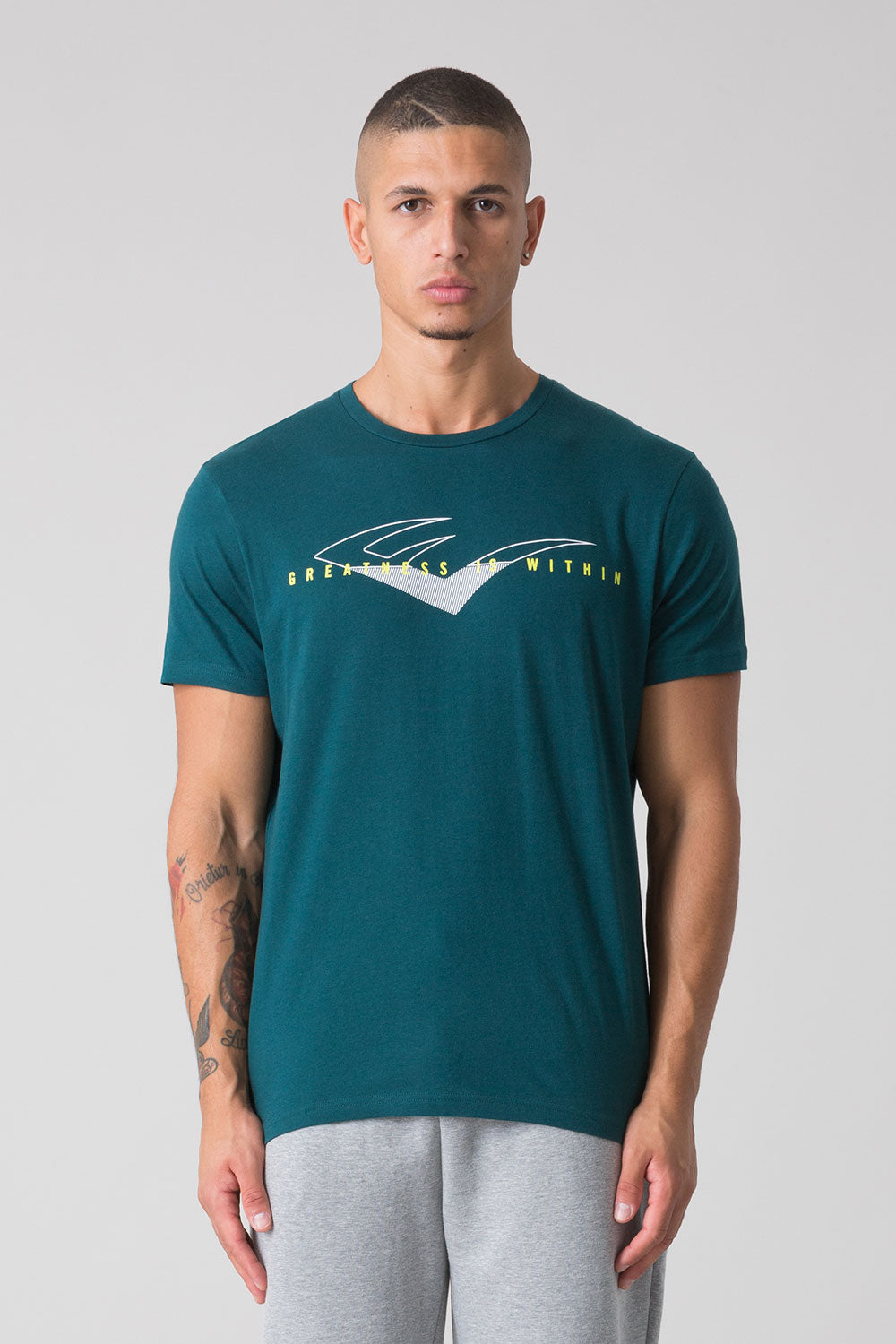 MOVE ON GRAPHIC T-SHIRT