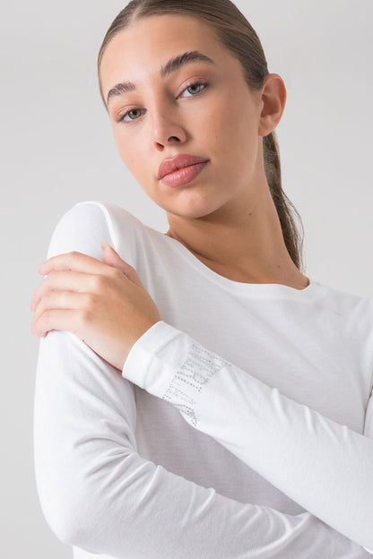 BASIC LONG-SLEEVE T-SHIRT