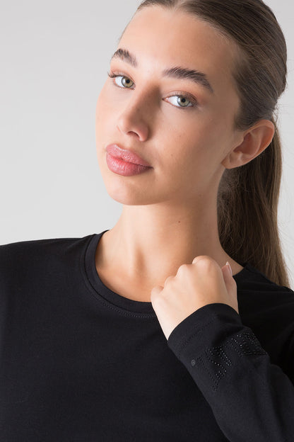 BASIC LONG-SLEEVE T-SHIRT