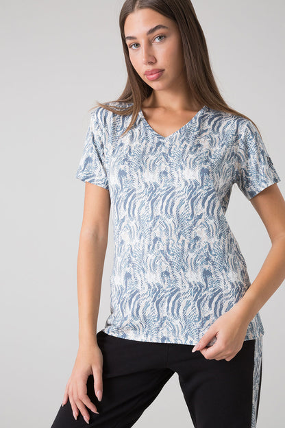 STAY WILD T-SHIRT ANIMALIER CON SCOLLO A V