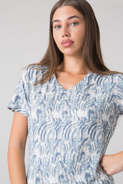 STAY WILD T-SHIRT ANIMALIER CON SCOLLO A V