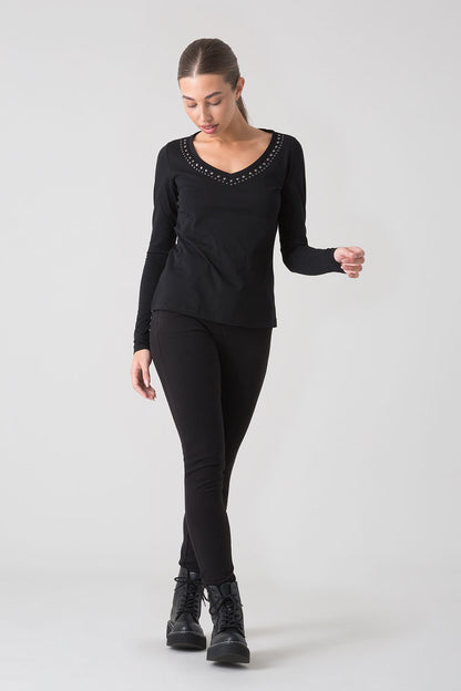 DARK ATTITUDE T-SHIRT V-NECK