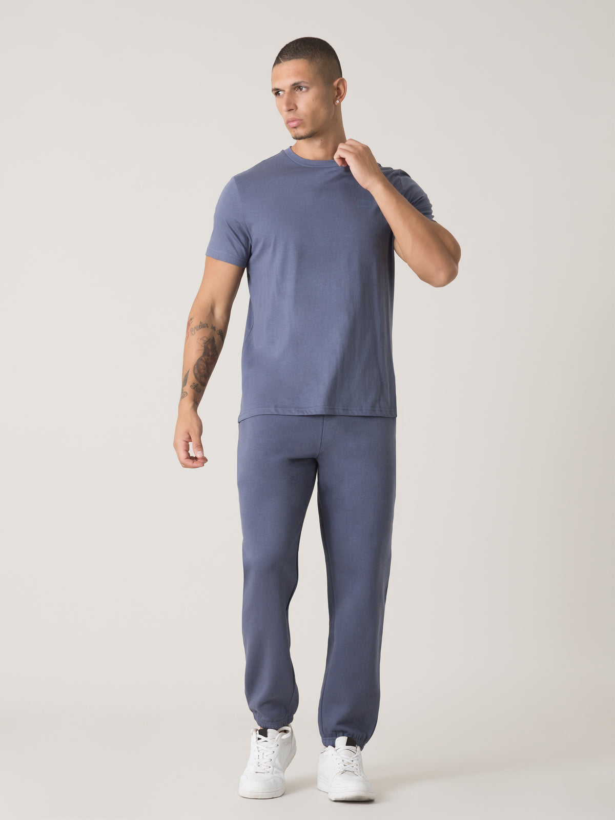 Item image: 41M190G34 Color: 4Q00