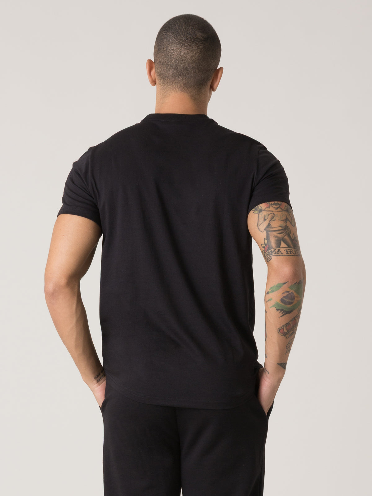 Item image: 41M200G34 Color: 2000