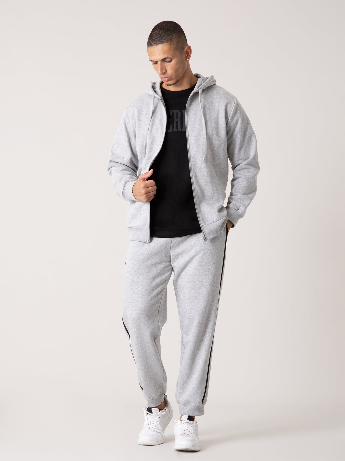 Item image: 41M210J29 Color: 2000