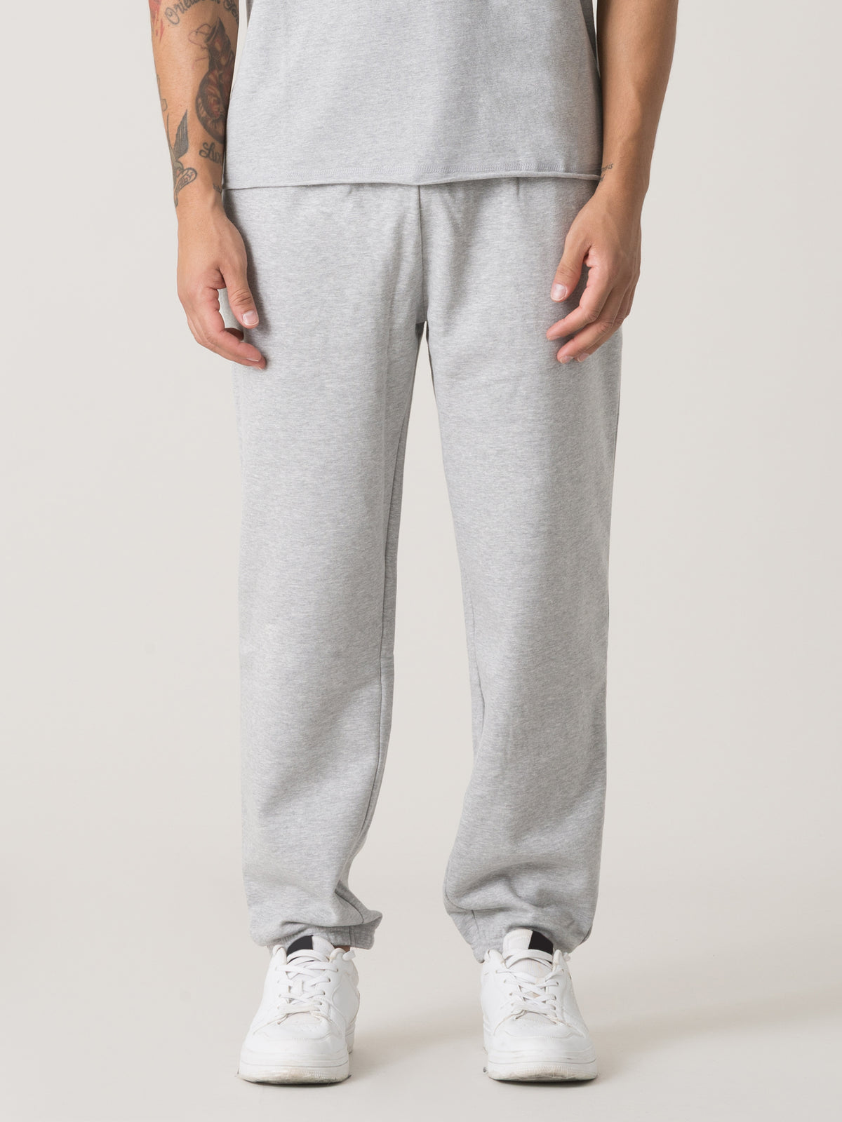 Item image: 41M212F89 Color: M000