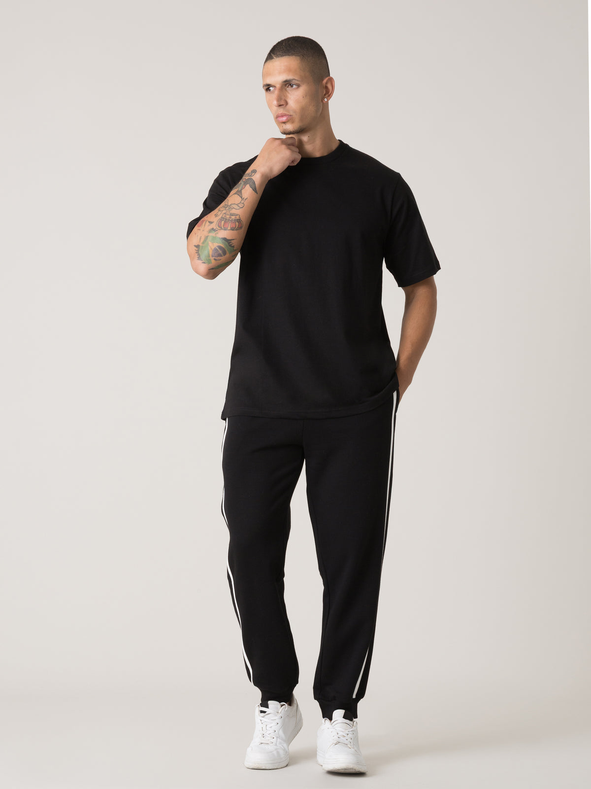Item image: 41M218J29 Color: 2000