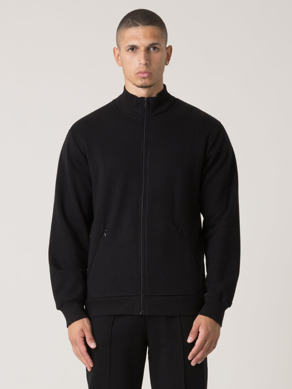 Item image: 41M224F89 Color: 2000