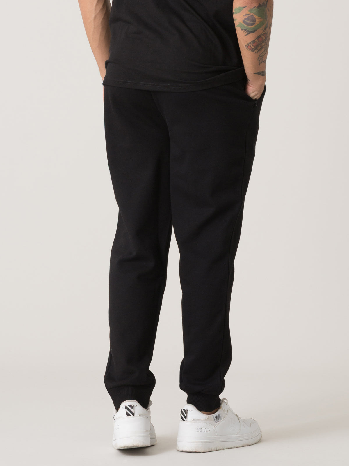 Item image: 41M225F89 Color: 2000