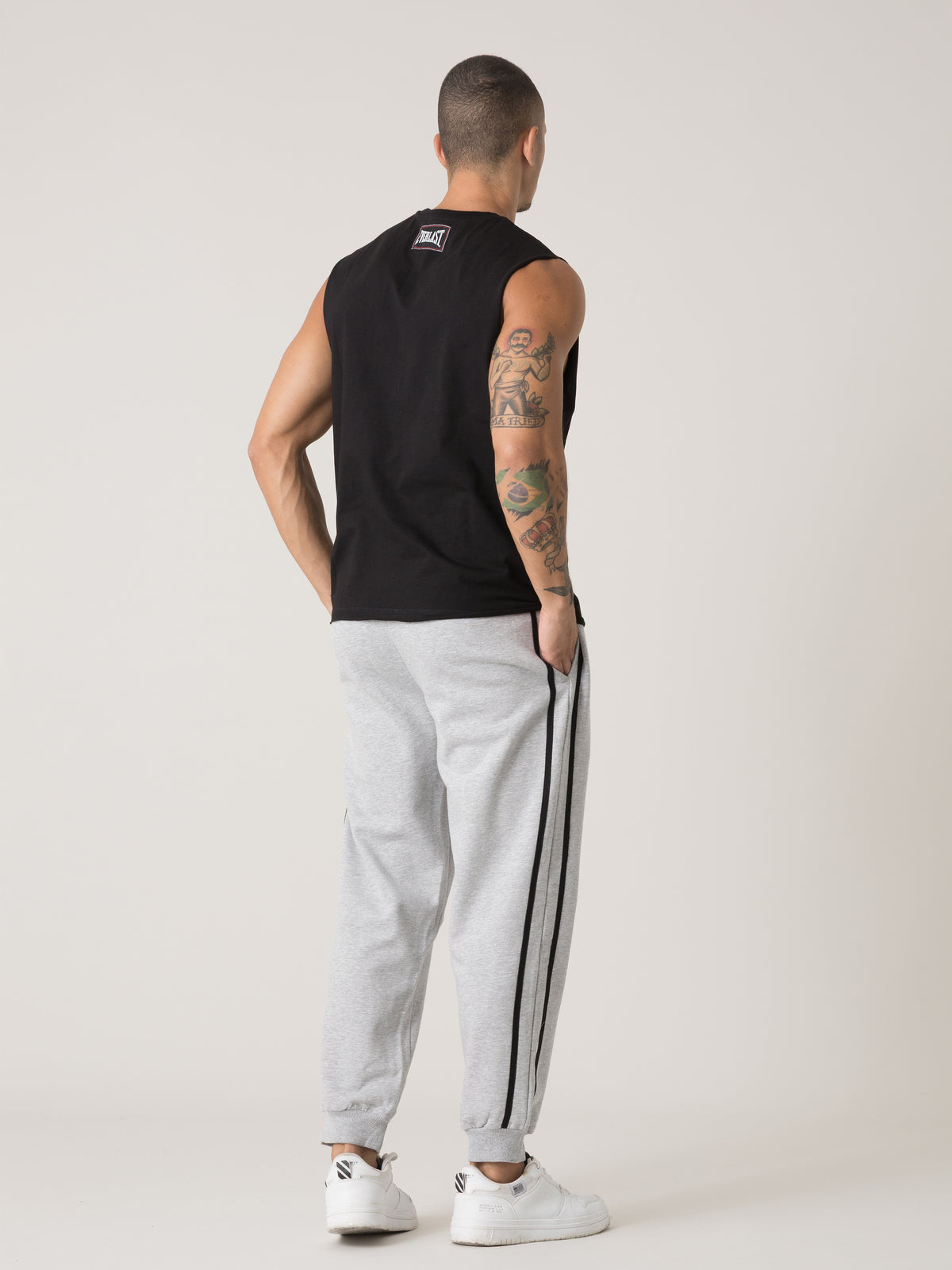 Item image: 41M252J29 Color: 2000