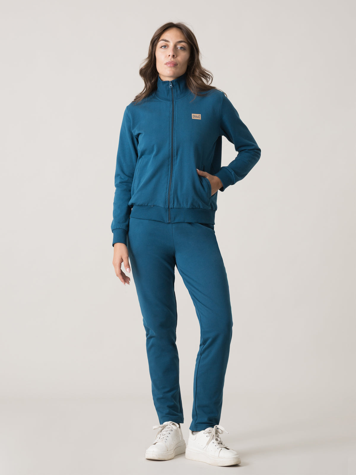Item image: 41W493F98A Color: 9V00