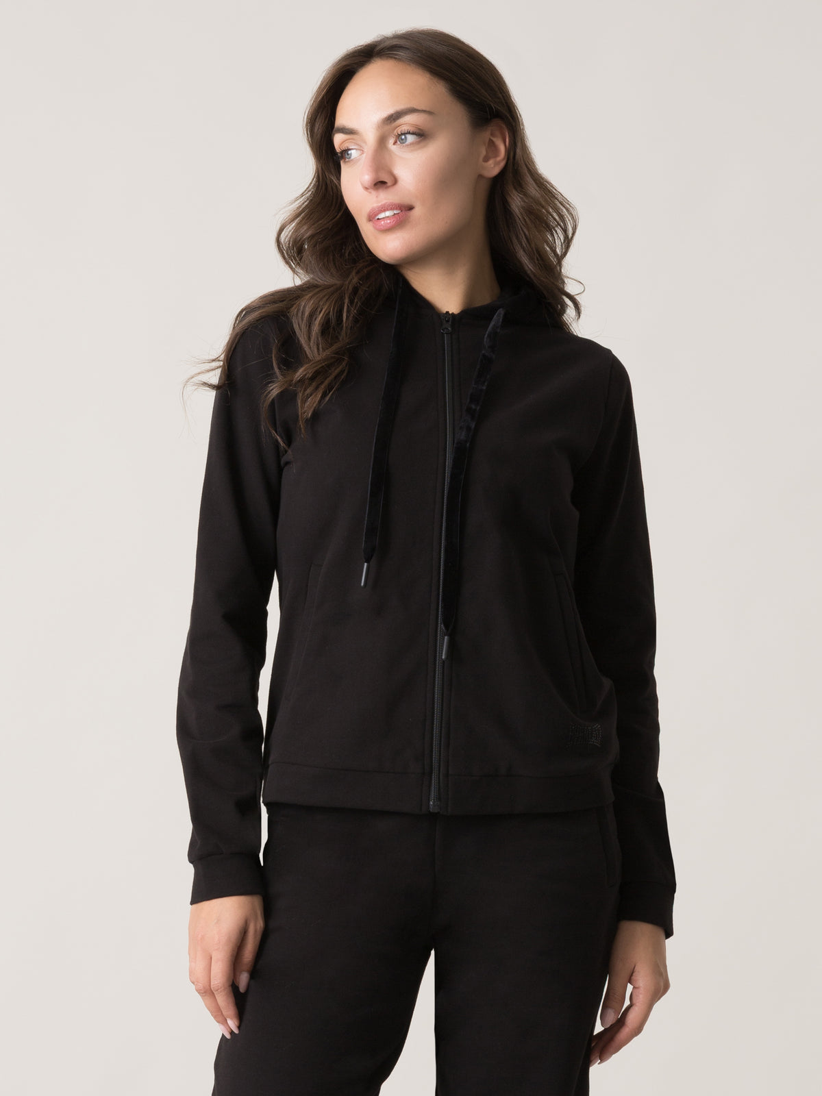 Item image: 41W502F28 Color: 2000