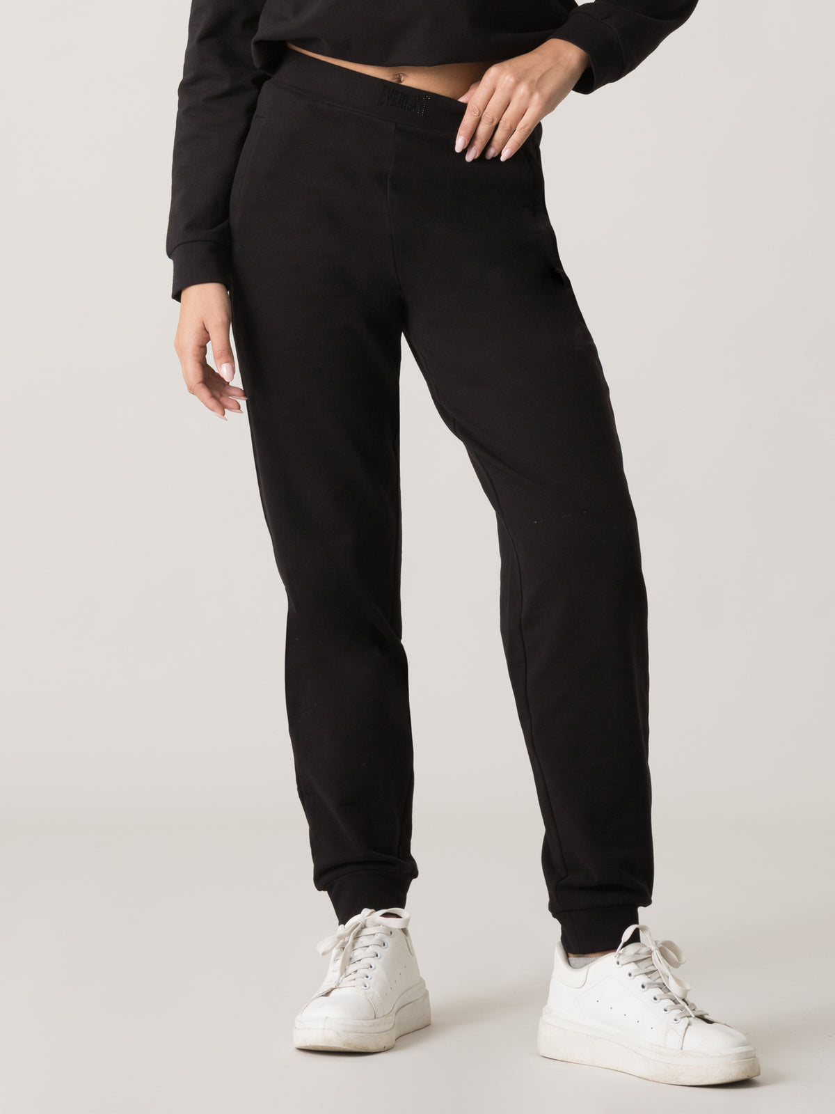 Item image: 41W507F28 Color: 2000