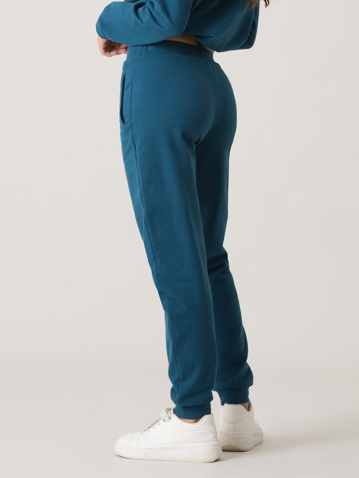 Item image: 41W507F28 Color: 9V00
