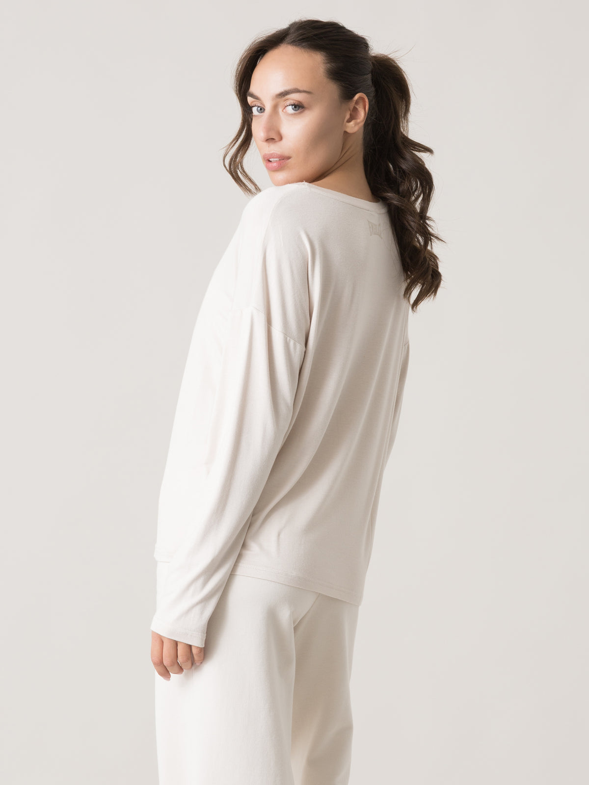 Item image: 41W541J15 Color: 1F00