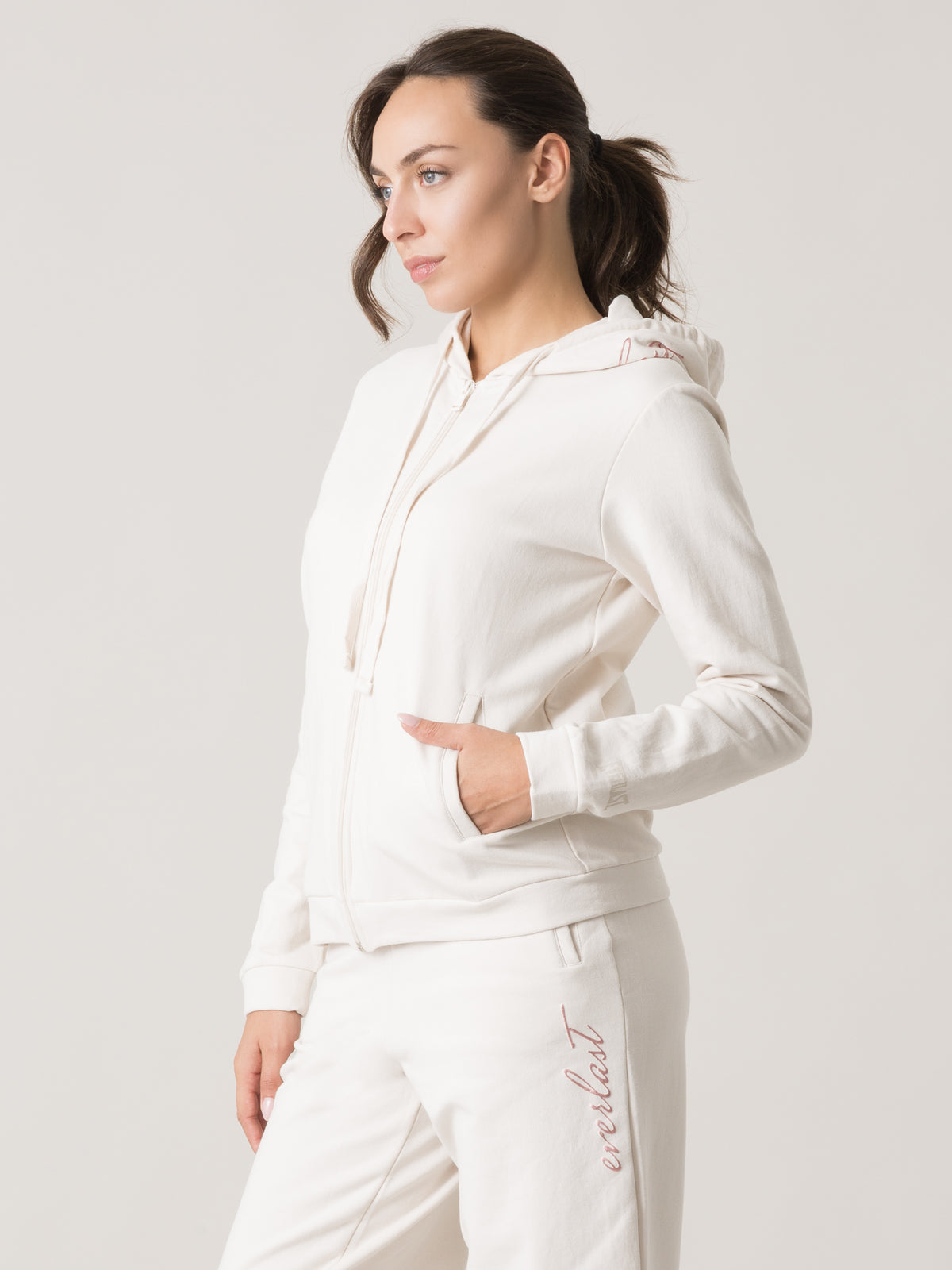 Item image: 41W543F15 Color: 1F00