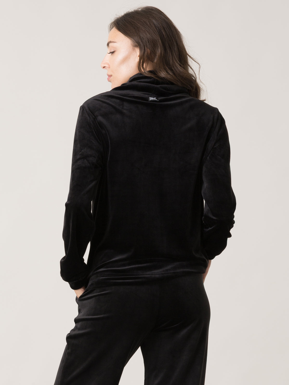 Item image: 41W565E82 Color: 2000