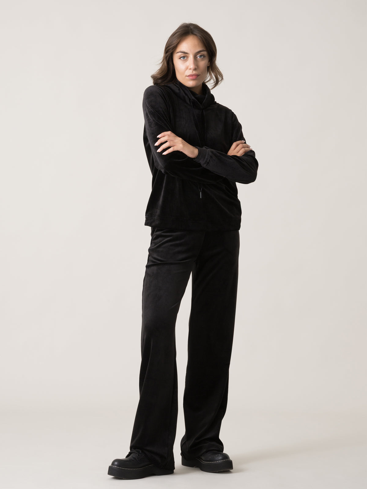 Item image: 41W565E82 Color: 2000
