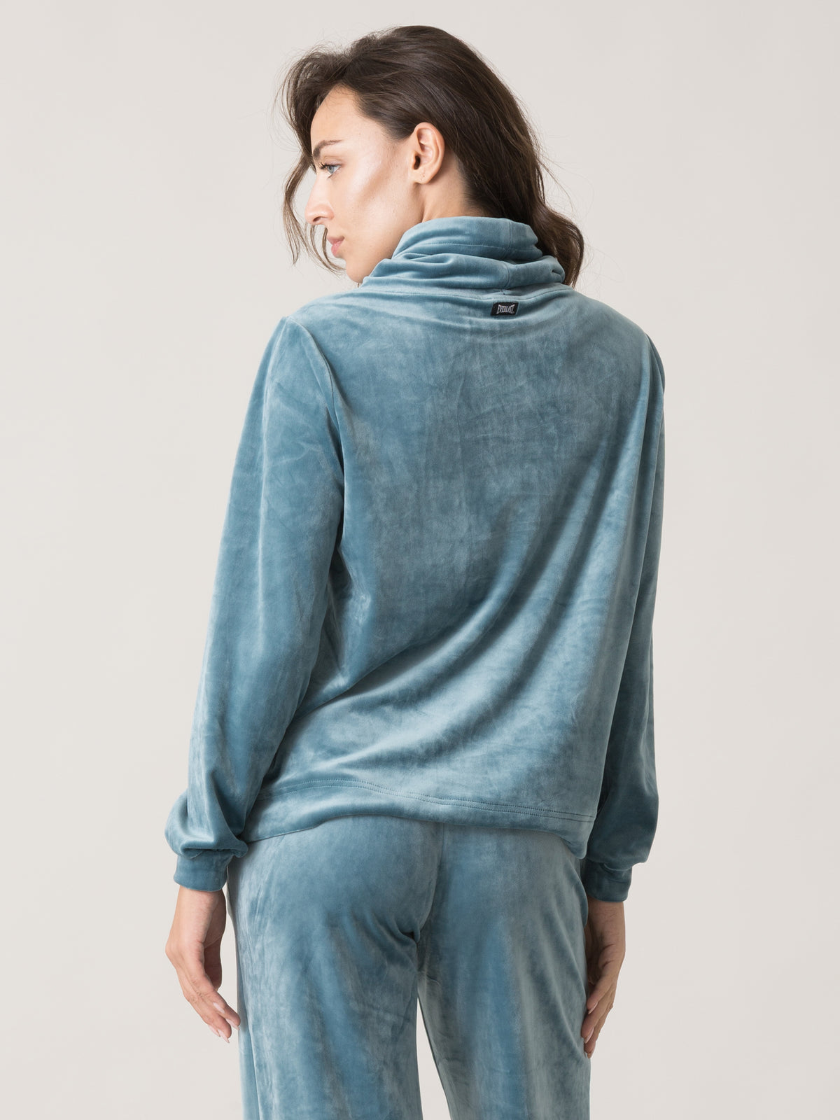 Item image: 41W565E82 Color: 9V00